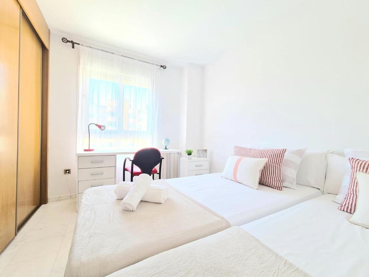 Apartamento 3 Dormitorios Малага Екстериор снимка